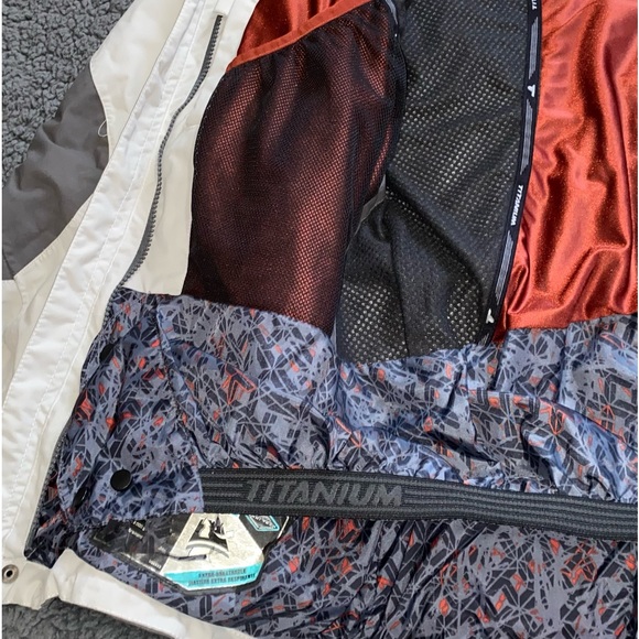 Columbia titanium jacket - Picture 6 of 13